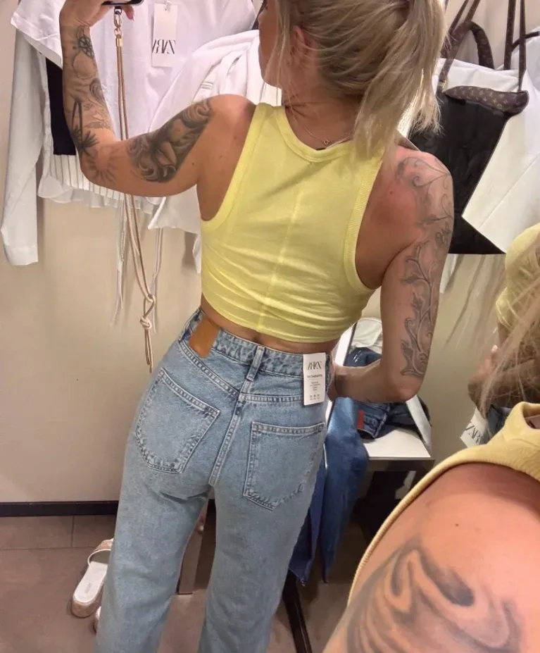 Luisa, 37